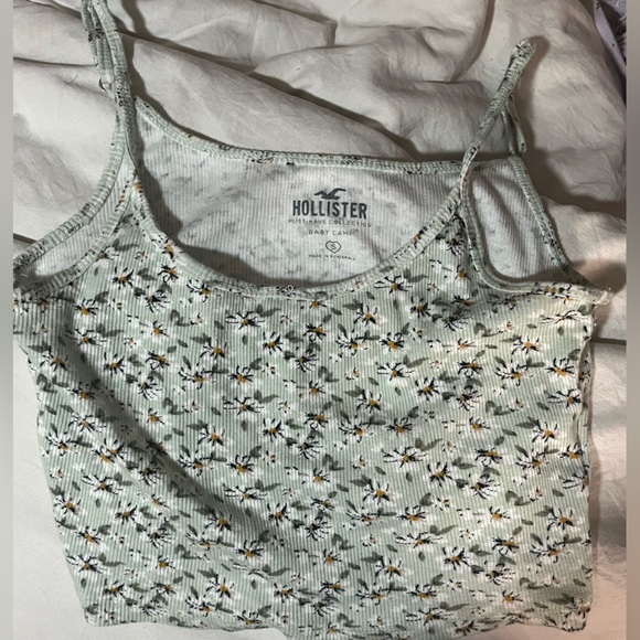 Hollister floral cami bundle - Picture 2 of 2